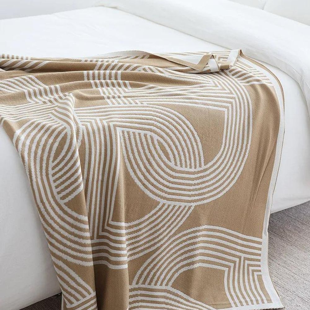 Reversible Geometric Knit Blanket in Ultra-Soft Fabric