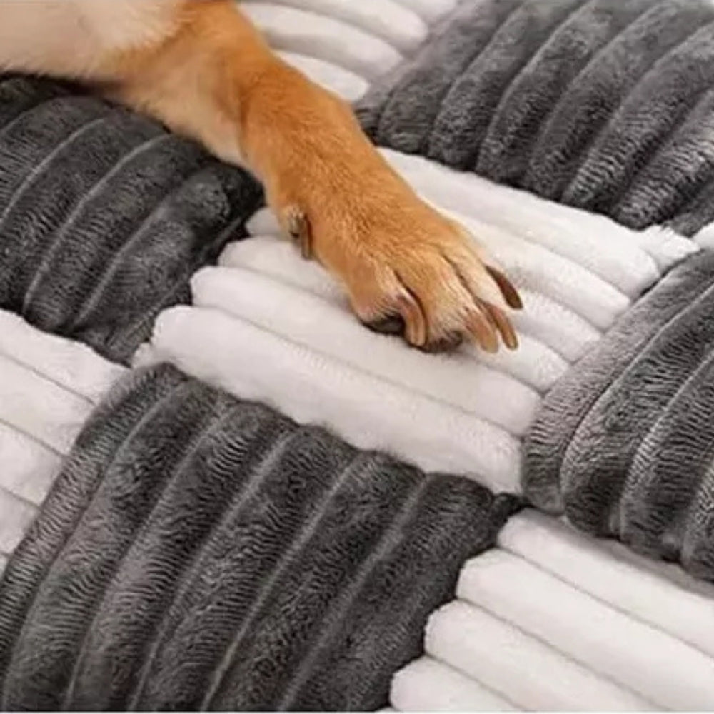 Checkered Plaid Dog Sofa Bed with Non-Slip Bottom