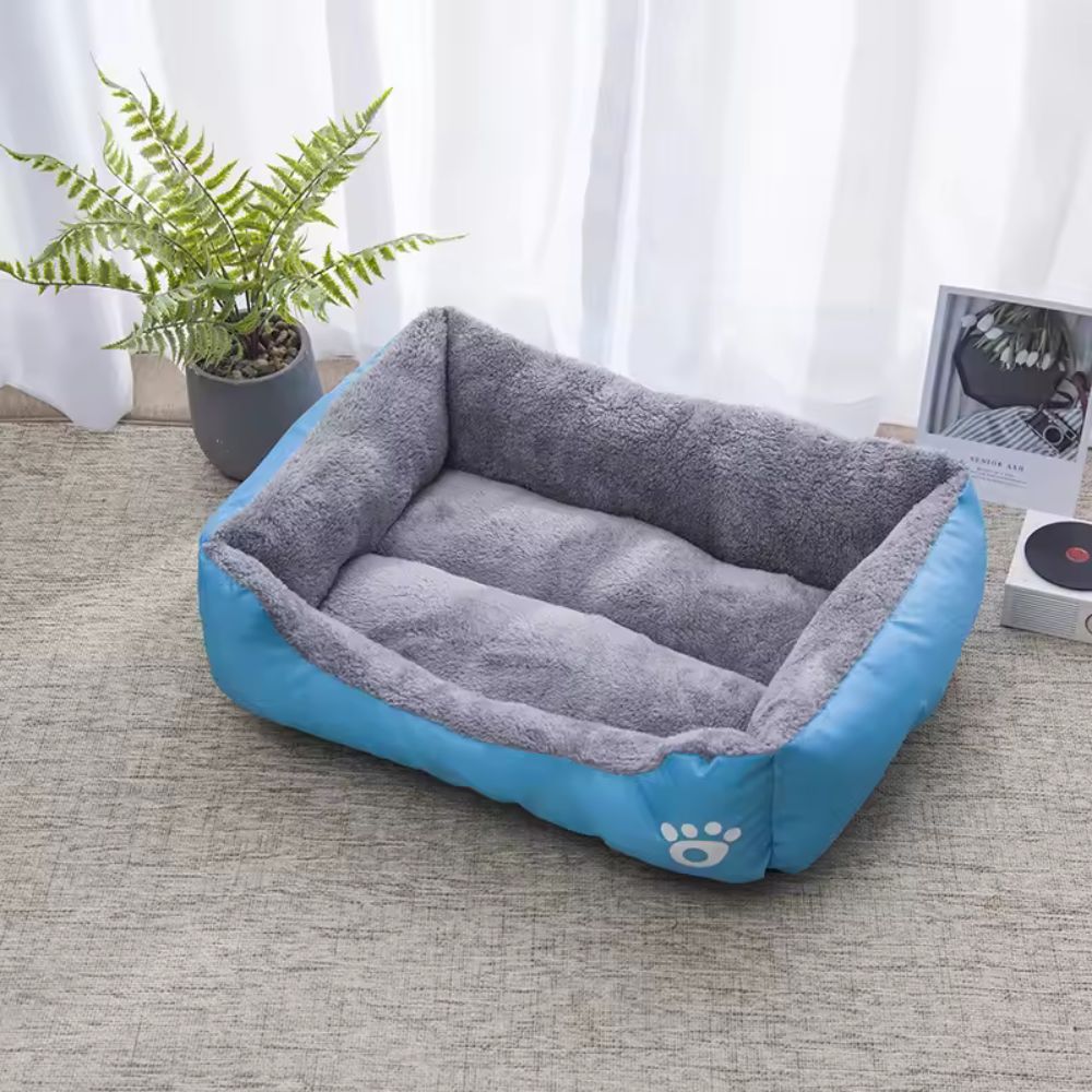 Plush Microfiber Pet Bed with Non-Slip Bottom