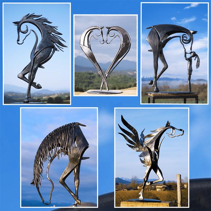 Handcrafted Metal Horse Sculpture for Garden Decoration