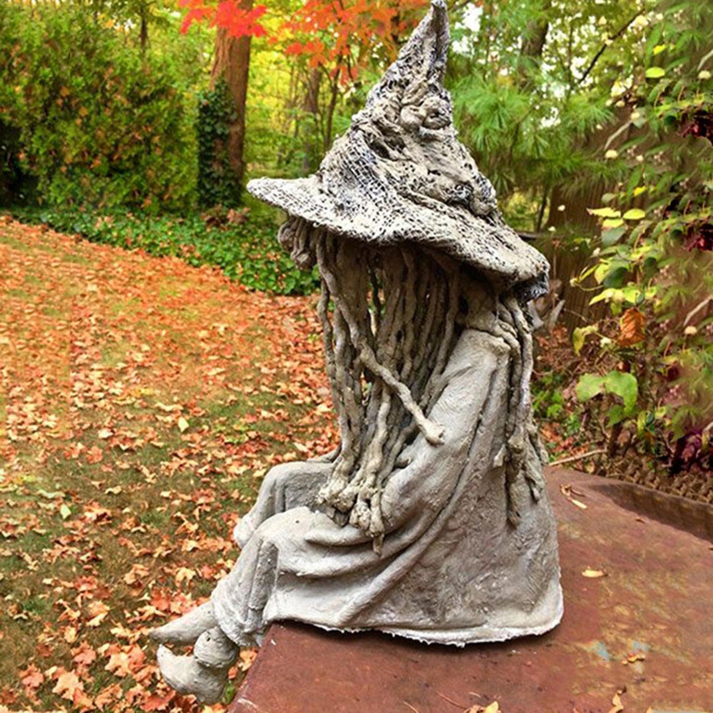 Resin Garden Courtyard Decoration - Elegant Outdoor Accent