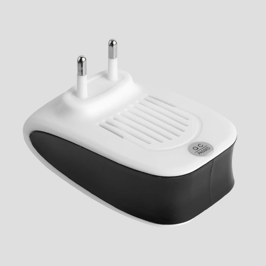 Ultrasonic Pest Repeller for Indoor Rodent and Insect Control