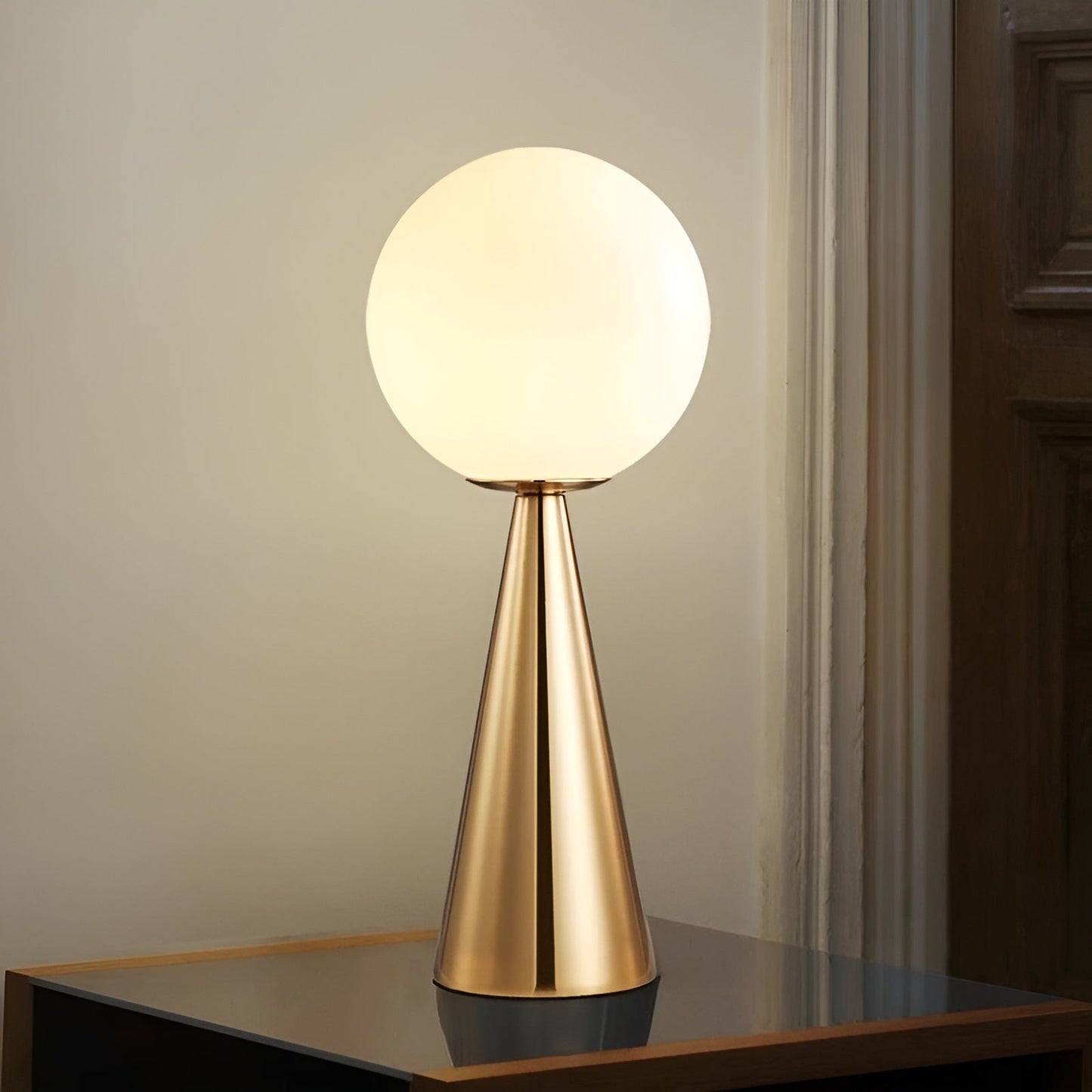 Elegant Gold Table Lamp with Cone Shade - Luxurious LED Lighting