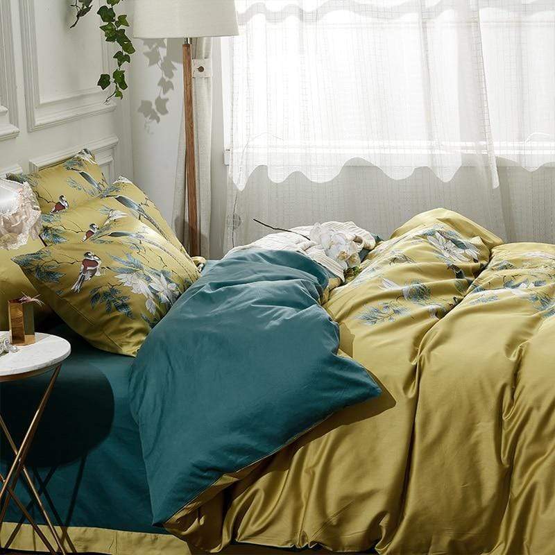 Soft Egyptian Cotton Pillowcase Set in Gentle Yellow