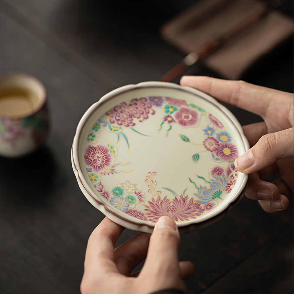 Elegant Ruyao Porcelain Gaiwan with Floral Design