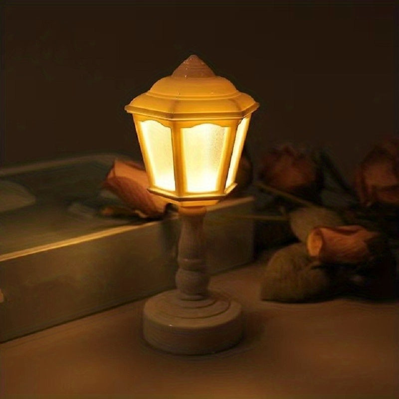 Retro LED Mini Table Lamp - Wireless Art Deco Accent Light
