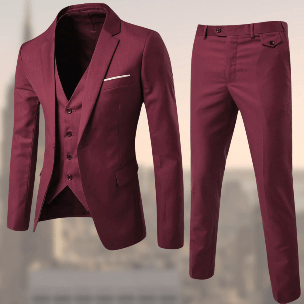 Modern Men's Suit with Sharp Fit and Timeless Elegance