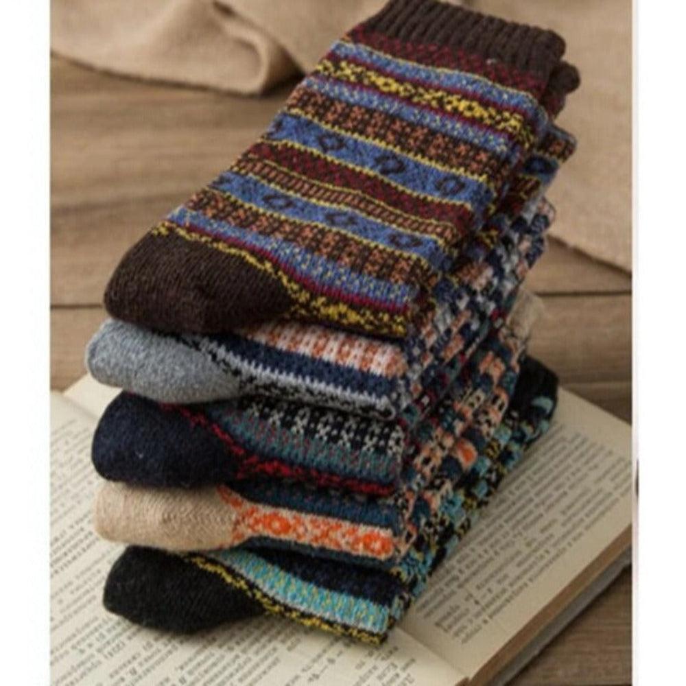 Unisex Dry Warm Winter Socks in Colorful Patterns