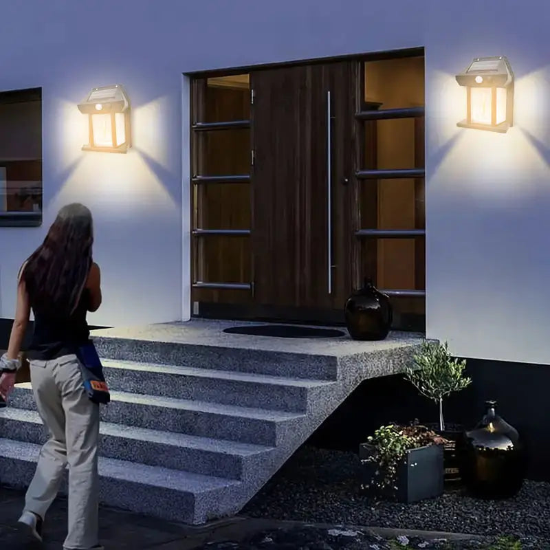 Solar Outdoor Motion Sensor Lamp with Automatic Activation