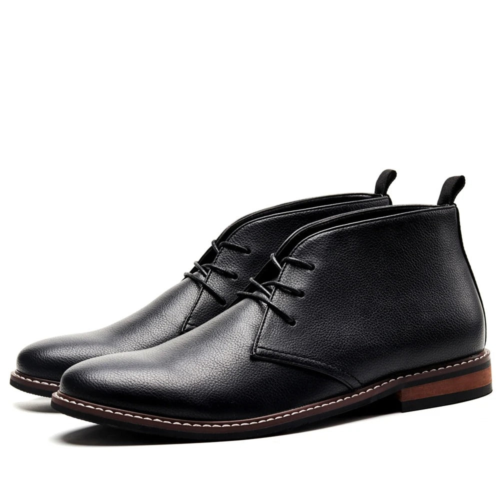 Men's Black Classic Chukka Boots with Cushioned Insole