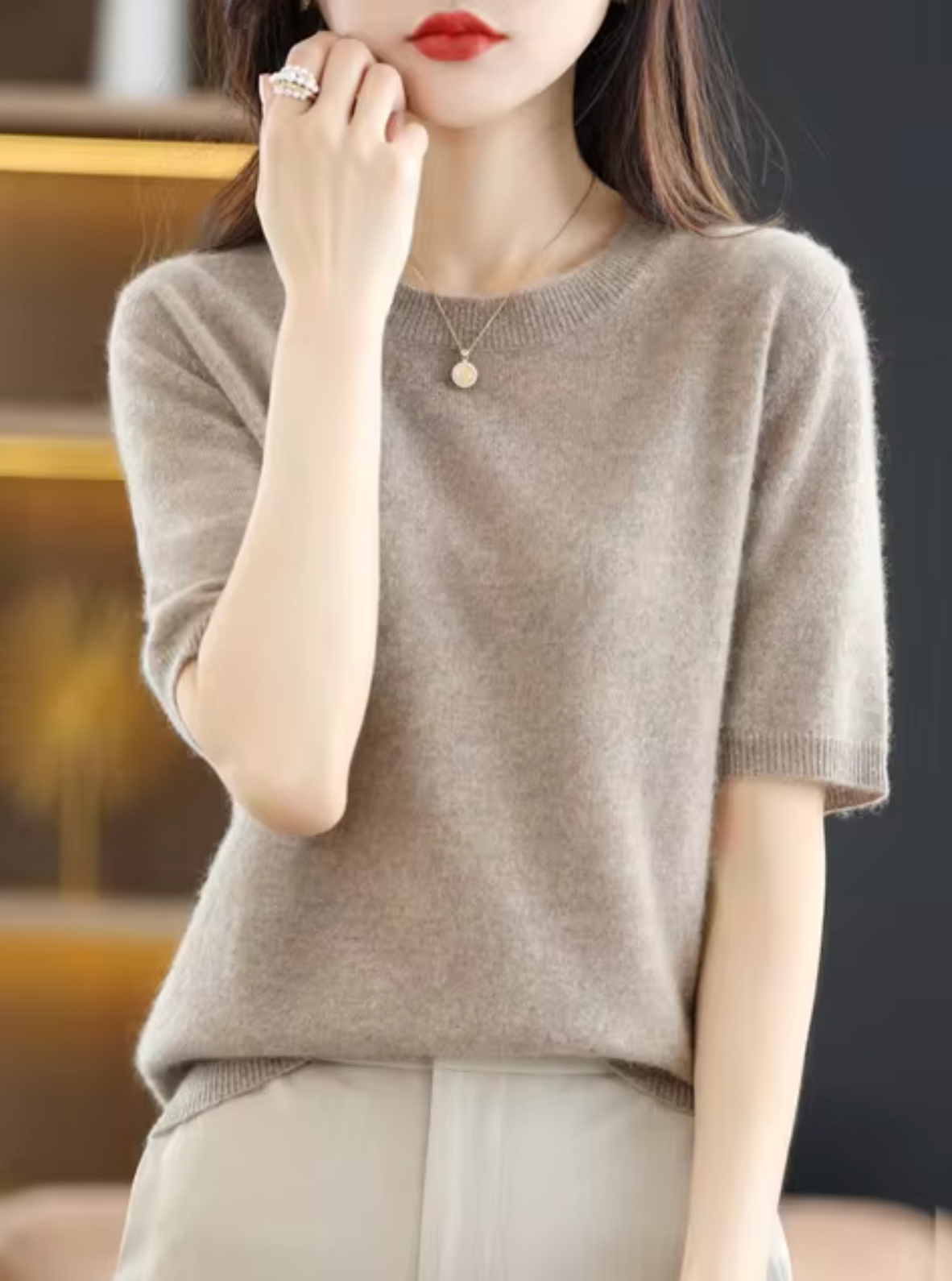 Short-Sleeved Wool Cashmere Sweater for Transitional Weather