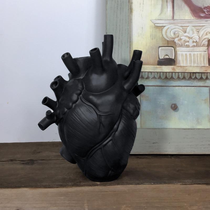 Anatomical Heart Ceramic Vase - Handcrafted Eco-Friendly Decor