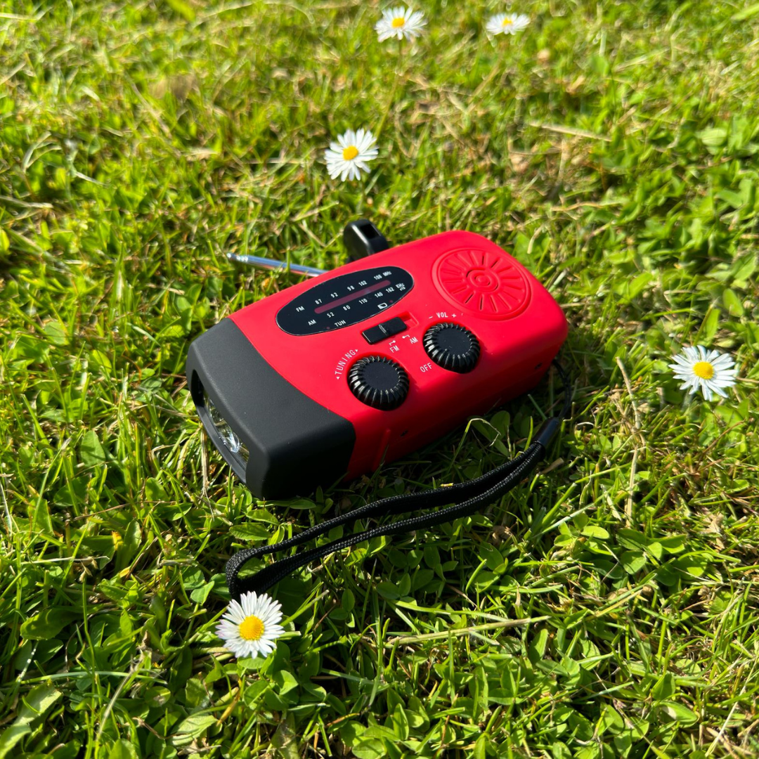 Emergency Solar Hand Crank Radio with Flashlight and Power Bank