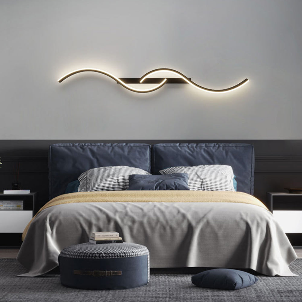 S-shaped Warm White Wall Lamp
