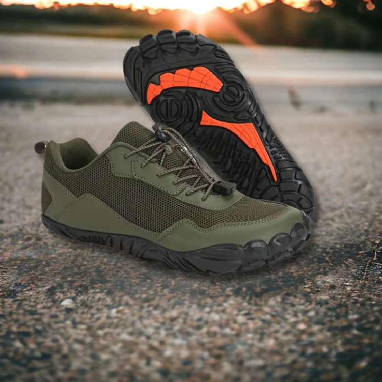 Lightweight Flexible Barefoot Shoes for Outdoor Spring Activities