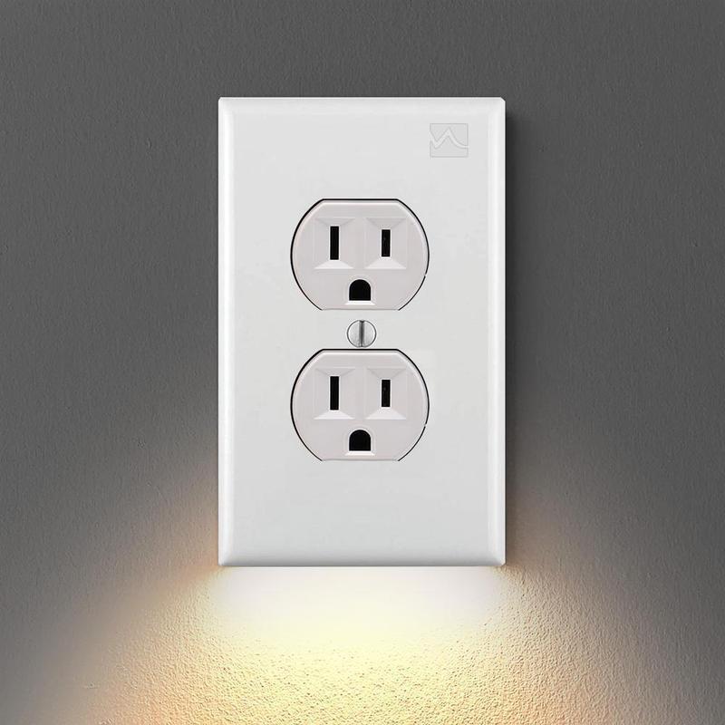 LED Night Light Outlet Wall Plate with Light Sensor