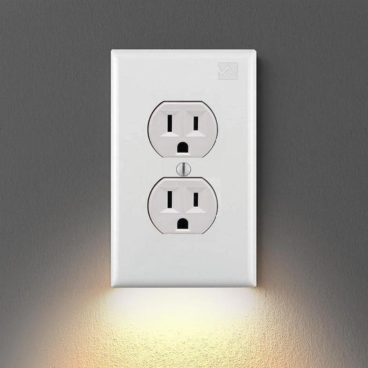 LED Night Light Outlet Wall Plate with Light Sensor