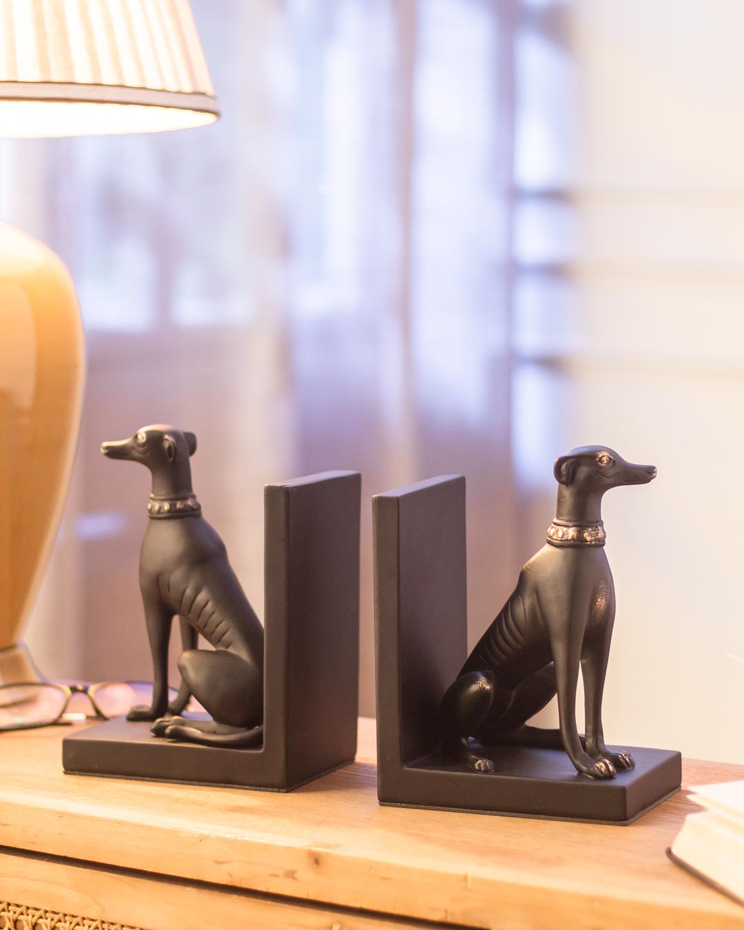 Decorative Black Resin Guard Dog Bookends