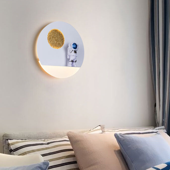 Contemporary Round Astronaut LED Wall Light in Iron and Resin