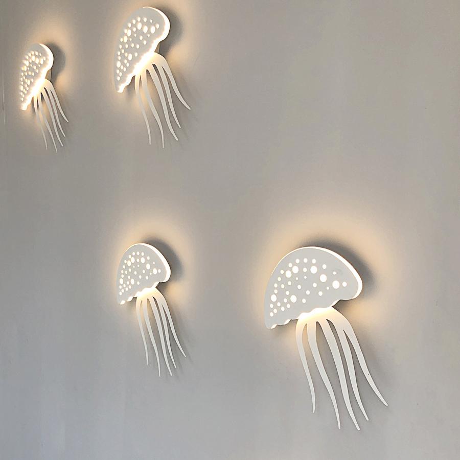 Modern LED Jellyfish Wall Light - Sculptural Design