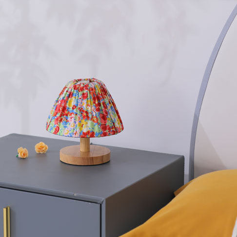 Modern Minimalist Iron Flower Table Lamp - 1-Bulb Design