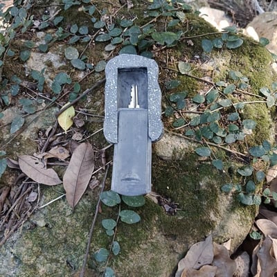 Discreet Key Hiding Stone Replica
