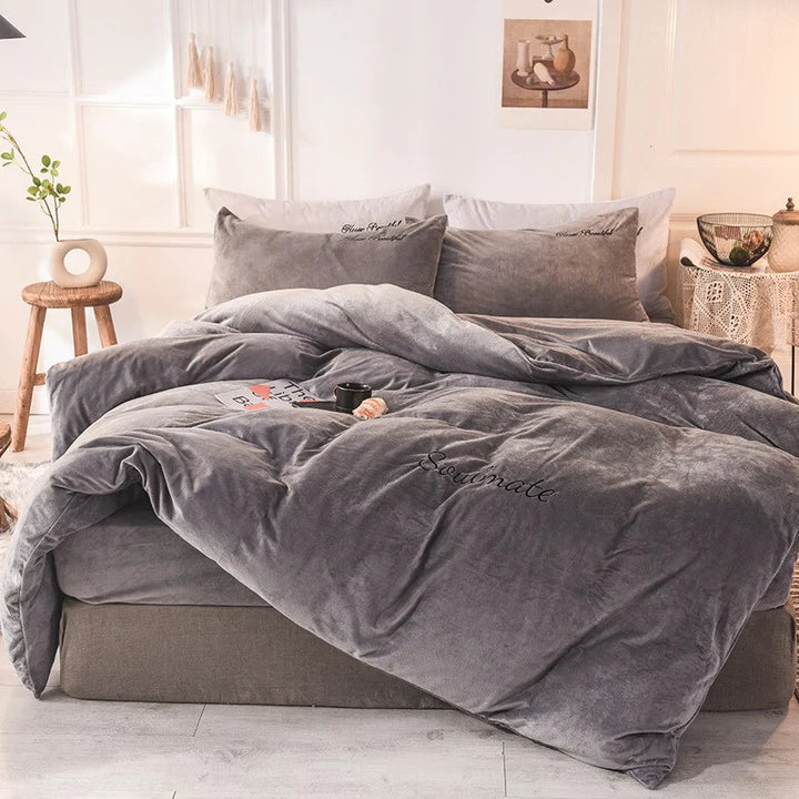 Cozy Fleece Duvet Cover with Pillowcases