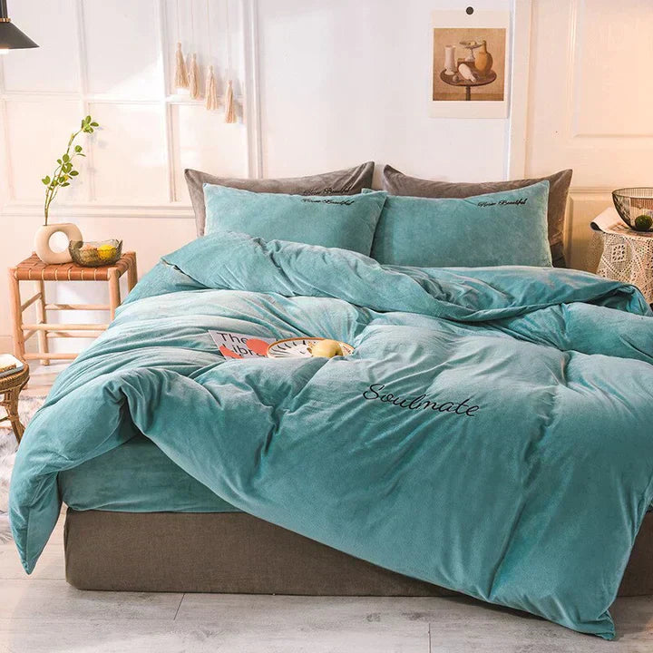 Cozy Fleece Duvet Cover with Pillowcases