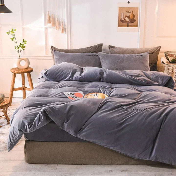 Cozy Fleece Duvet Cover with Pillowcases