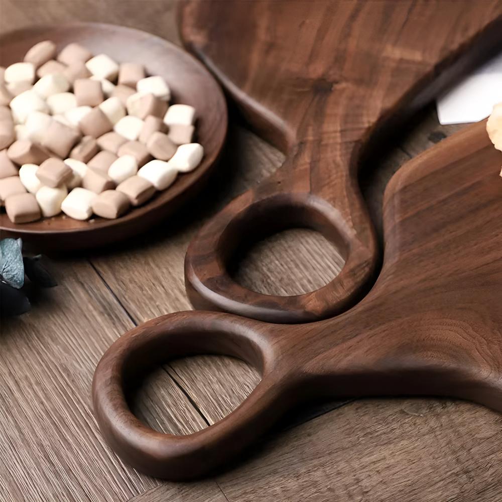 Wooden Chopping Board with Ergonomic Handle
