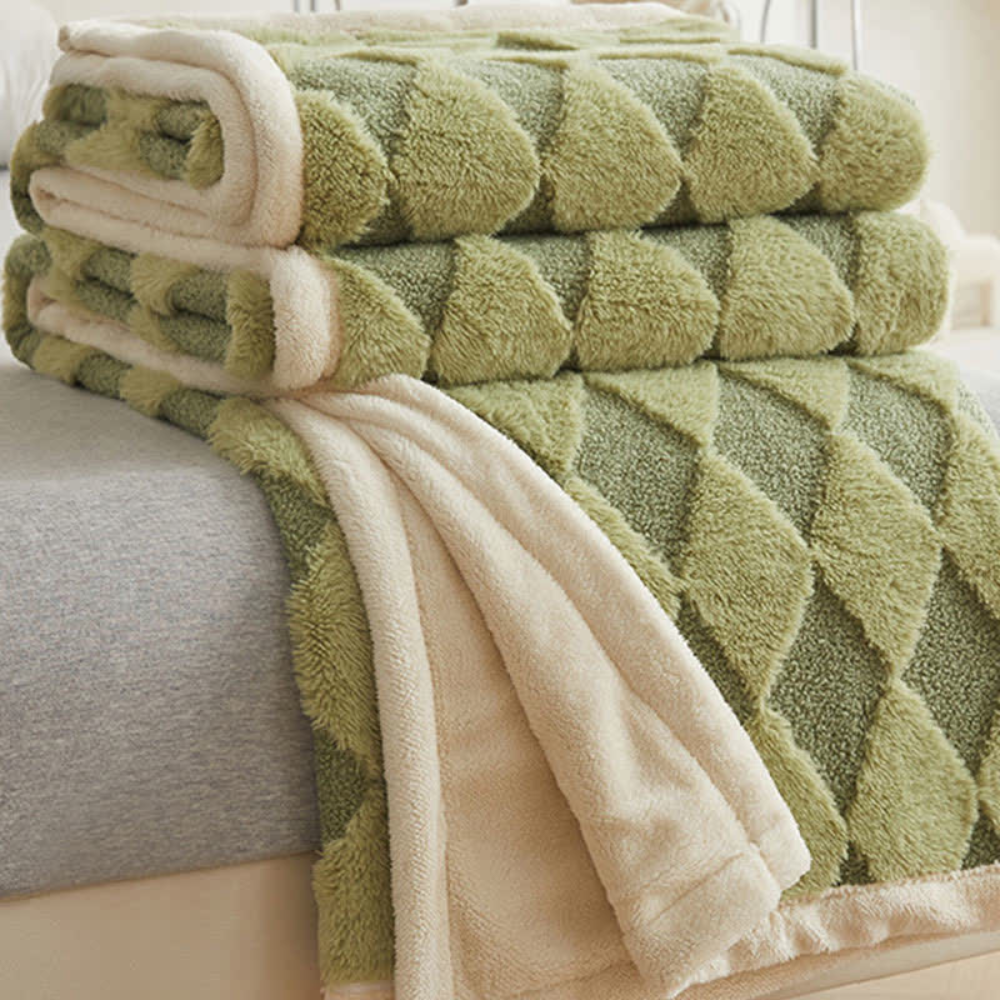 Soft Microfiber Diamond Pattern Comfort Blanket