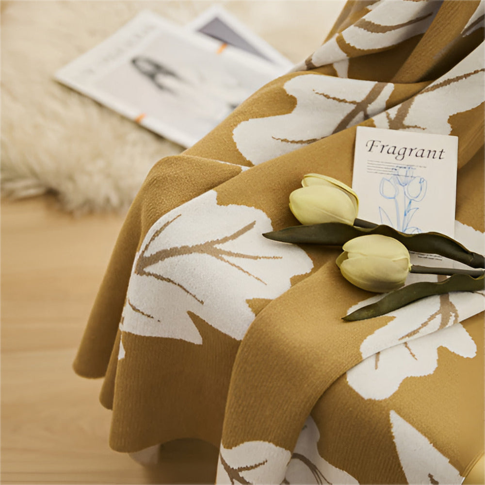 Jacquard Knit Cotton Blanket with Leaf Pattern