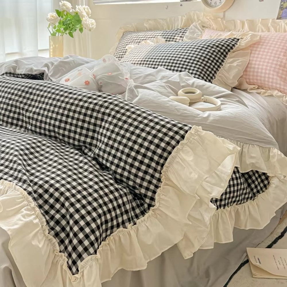 Gingham Check Ruffled Bedding Set in Cotton-Microfiber Blend