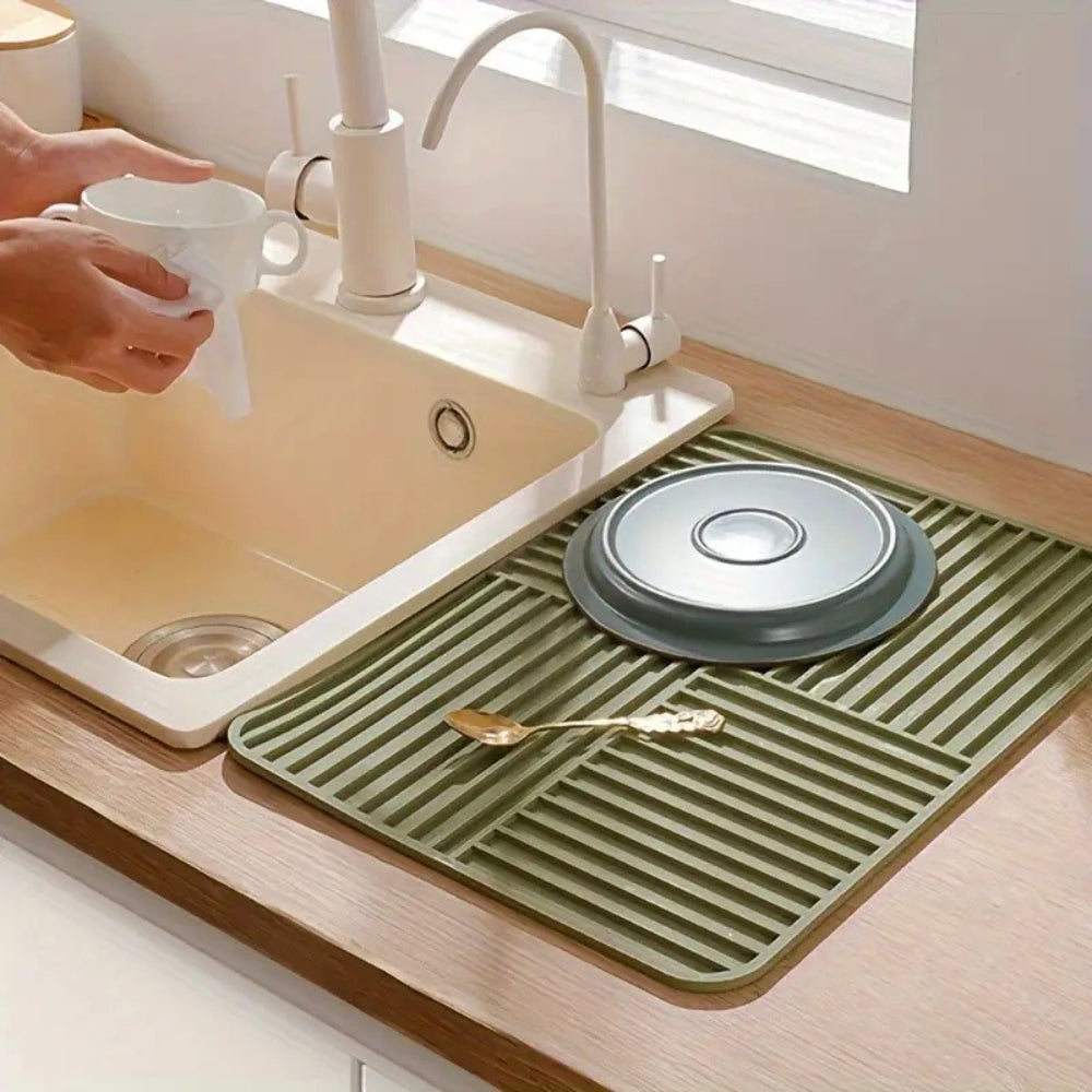 Foldable Silicone Drying Mat with Anti-Slip Design