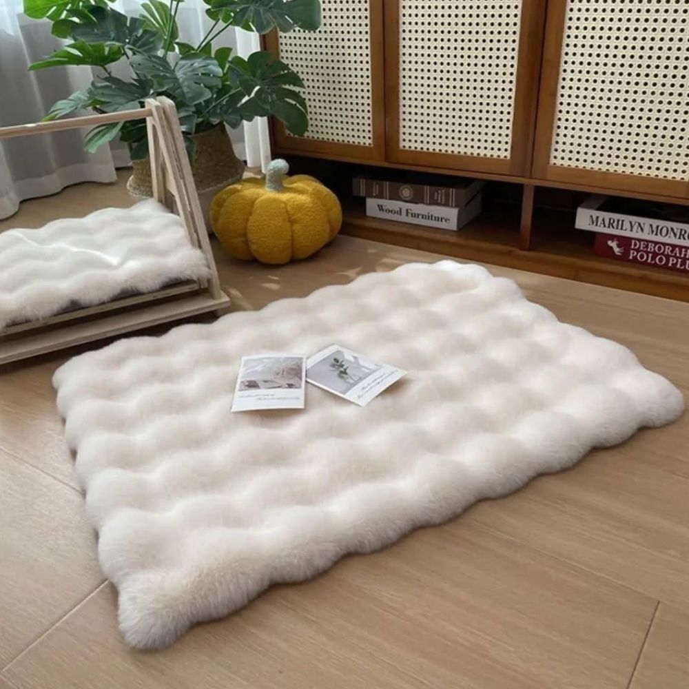 Plush Faux Fur Pet Mat for Cats and Small Dogs