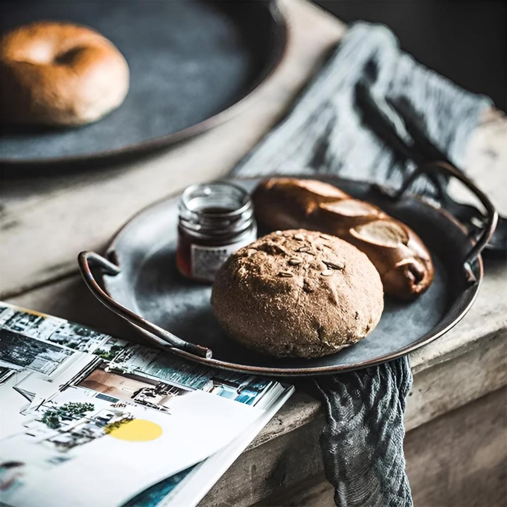 Retro Round Distressed Iron Serving Trays