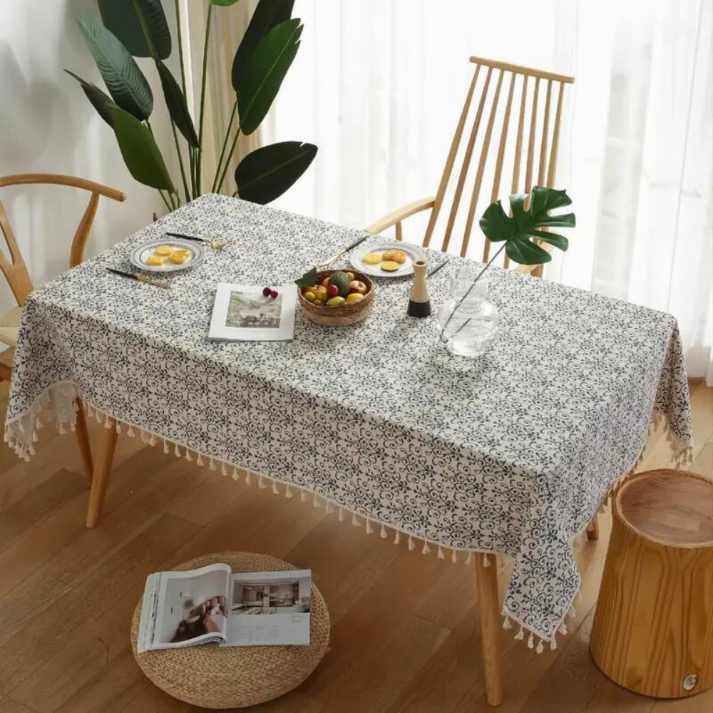 Cottage Chic Retro Patterned Tablecloth