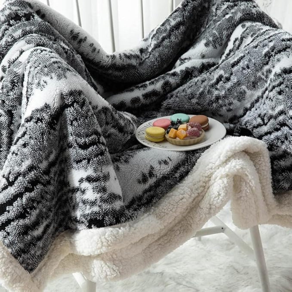 Plush Velvet Sherpa Throw Blanket