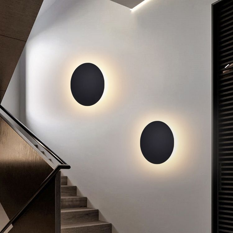 Modern Round Metal Wall Light with Energy-Efficient LED