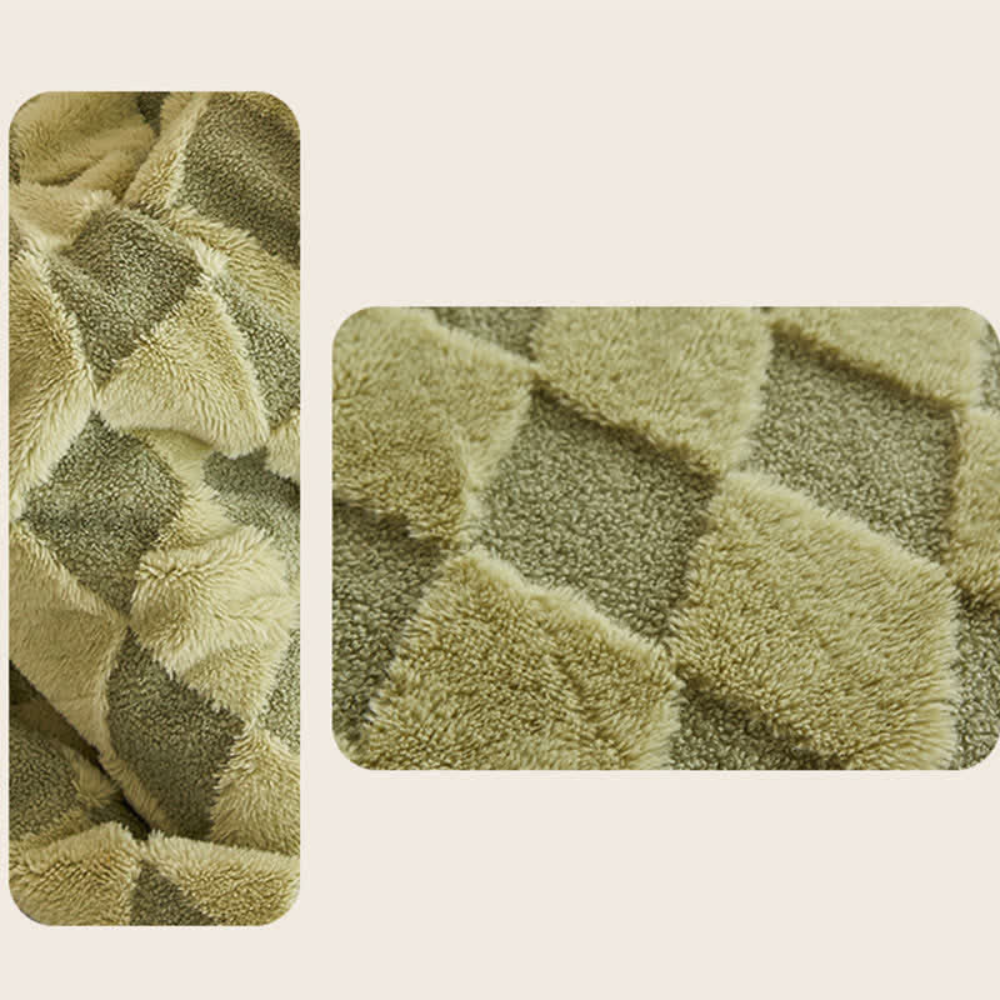 Soft Microfiber Diamond Pattern Comfort Blanket