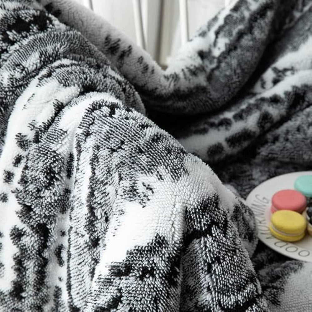 Plush Velvet Sherpa Throw Blanket
