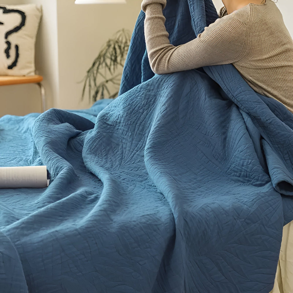 Premium Cotton Leaf Pattern Throw Blanket