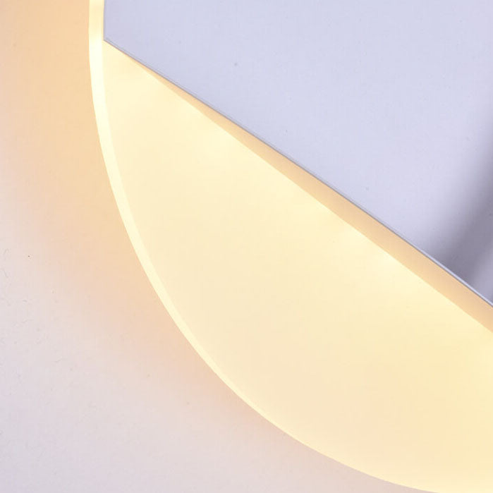 Contemporary Round Astronaut LED Wall Light in Iron and Resin
