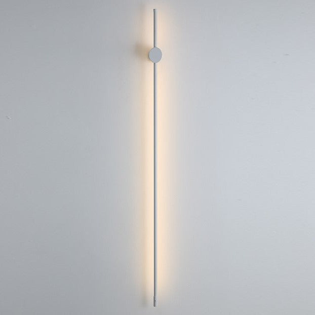 Modern Minimalist Wall Sconce Lamp in Aluminum with Integrated LED