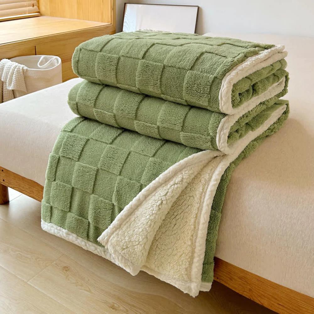 Checkerboard Plush Throw Blanket