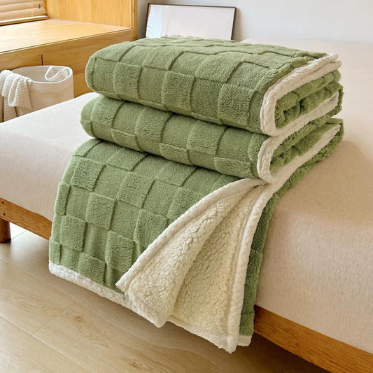 Checkerboard Plush Throw Blanket