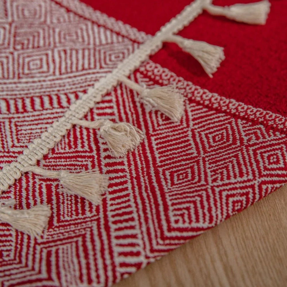 Geometric Jacquard Tablecloth with Tassel Fringe