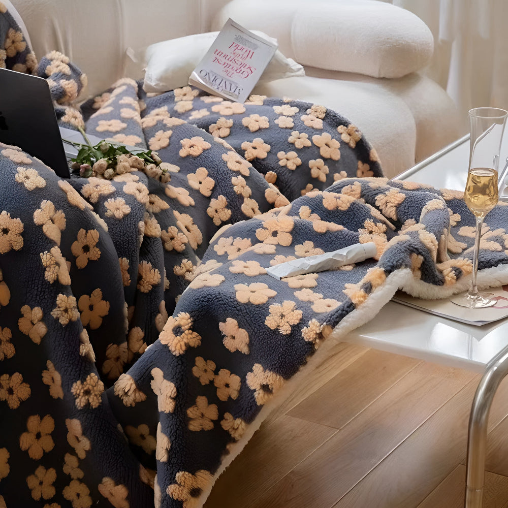 Wildflower Pattern Microfibre Throw Blanket