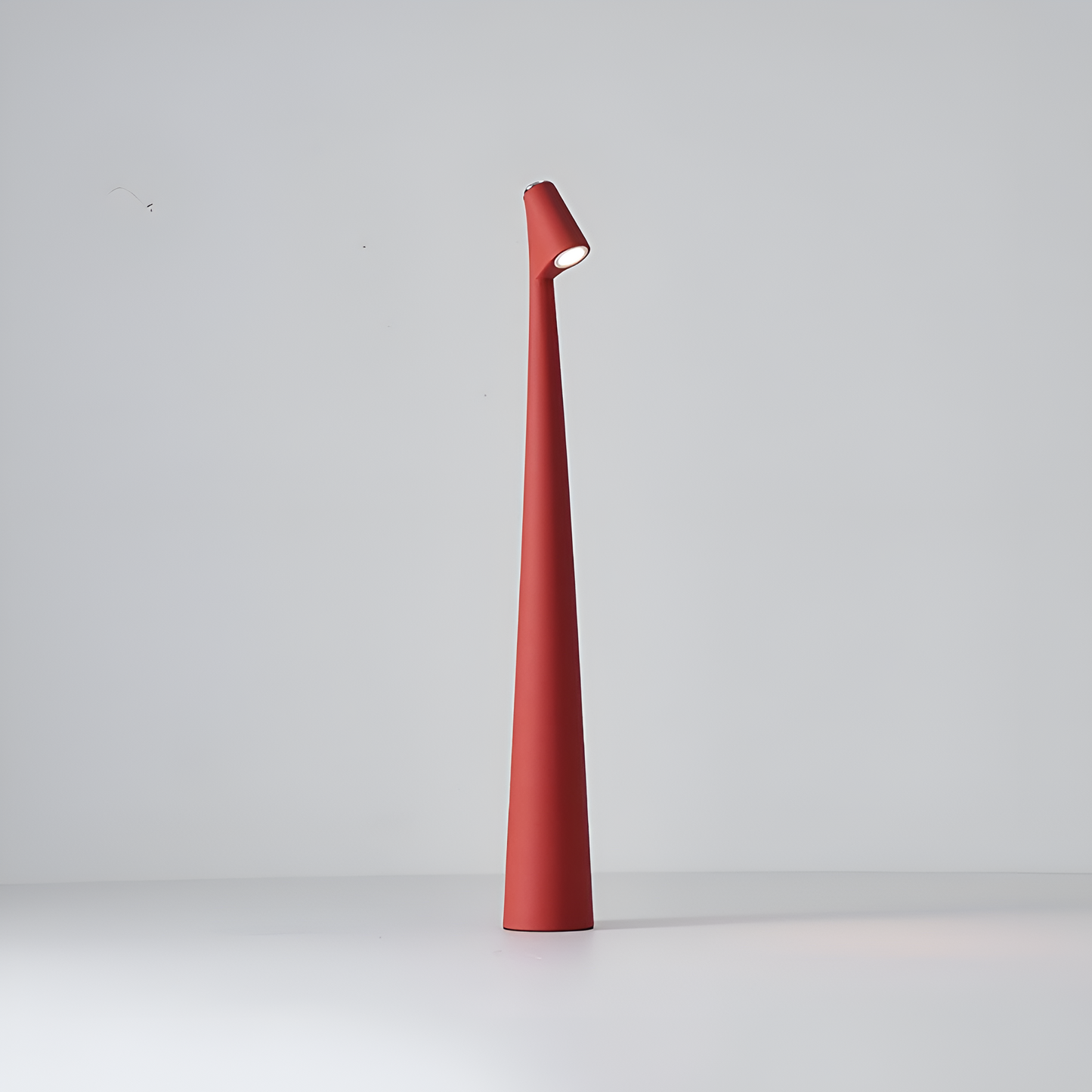 Dimmable Cordless Nordic LED Table Lamp