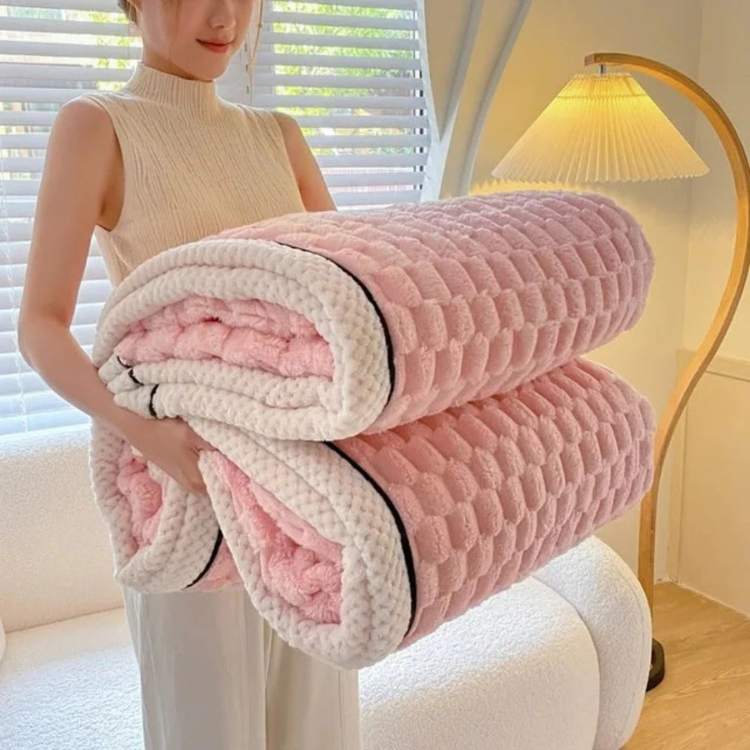 Soft Weighted Blanket for Cozy Comfort and Relaxation